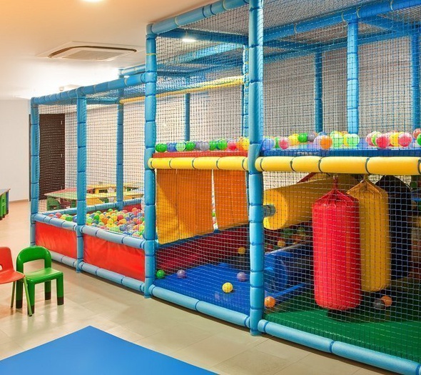 Juegos infantiles Villa del Mar Hotel Benidorm