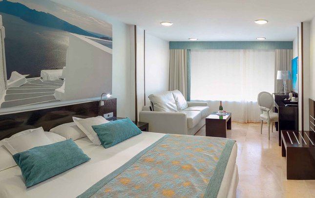 Habitación supreme doble Villa del Mar Hotel Benidorm