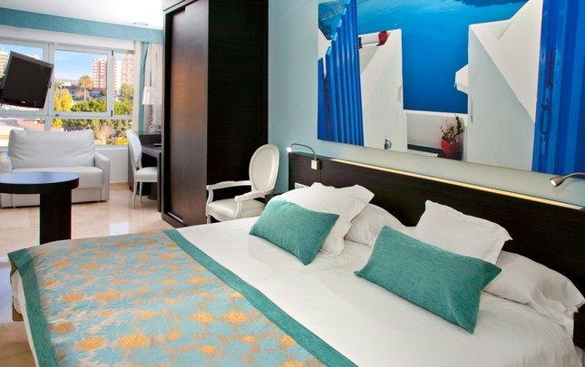 Habitación supreme doble uso individual Villa del Mar Hotel Benidorm