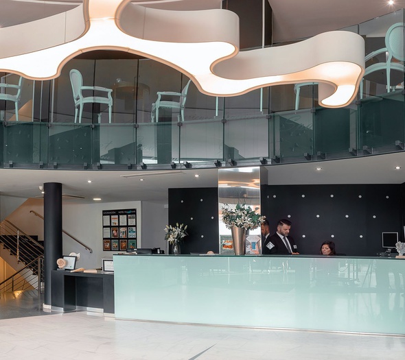 Recepción 24 horas Villa del Mar Hotel Benidorm