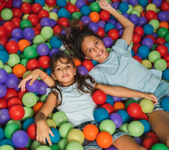 JUEGOS INFANTILES Villa del Mar Hotel Benidorm JUEGOS INFANTILES Villa del Mar Hotel Benidorm